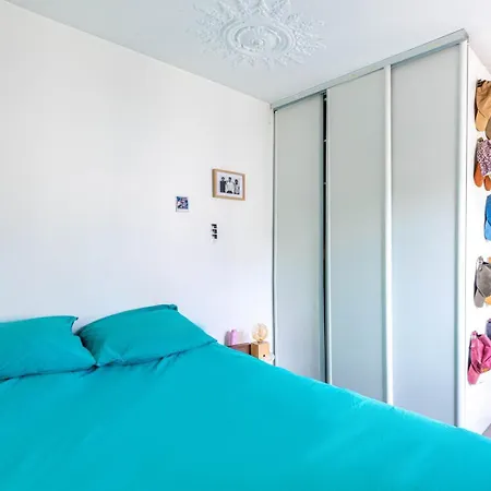 Guestready - Elevated Charm Near Notre-dame * פריז