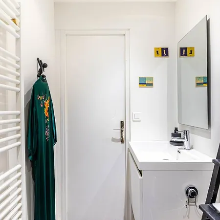 Guestready - Elevated Charm Near Notre-dame דירה פריז
